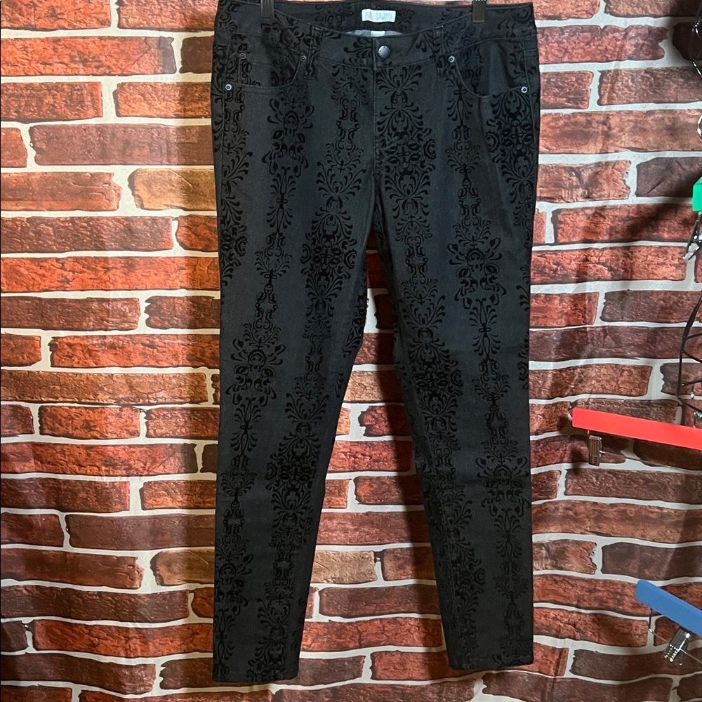 👖 Bisou Bisou Velvet Skinny Jeans — Black — Sz: 10 / R